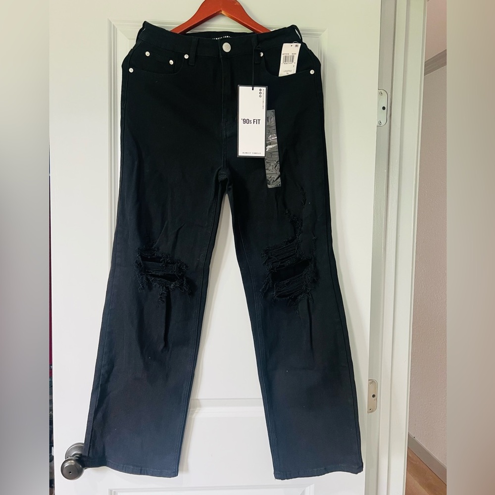 Women’s Black Distressed Jeans